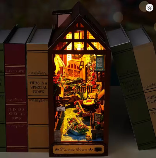 Book Nook Colmar Town