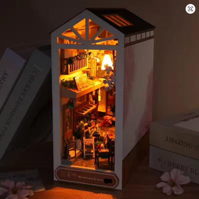 Book Nook Rainbow Lane