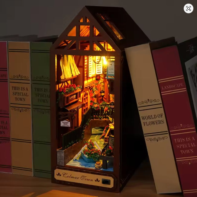 Book Nook Colmar Town